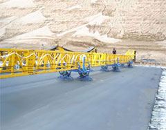 混凝土摊铺机 混凝土摊铺机