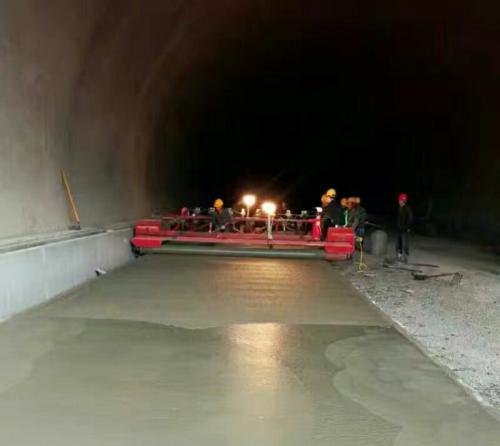 隧道摊铺机 隧道摊铺机